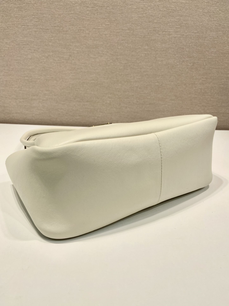 Pra*a top handle bags